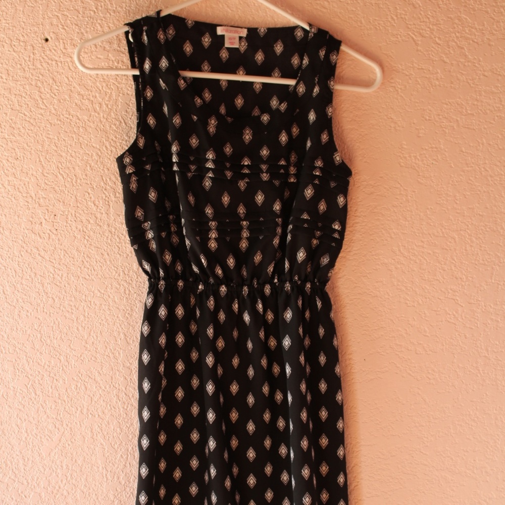 Xhilaration Black and White Dress